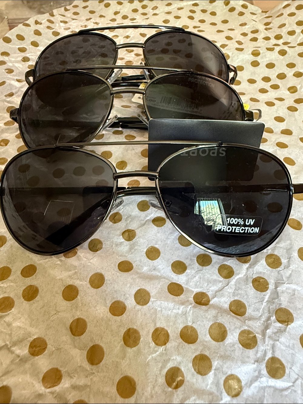 Sears Black Aviator Sunglasses with Dark Lenses